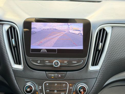 Used 2022 Chevrolet Malibu LT image 47