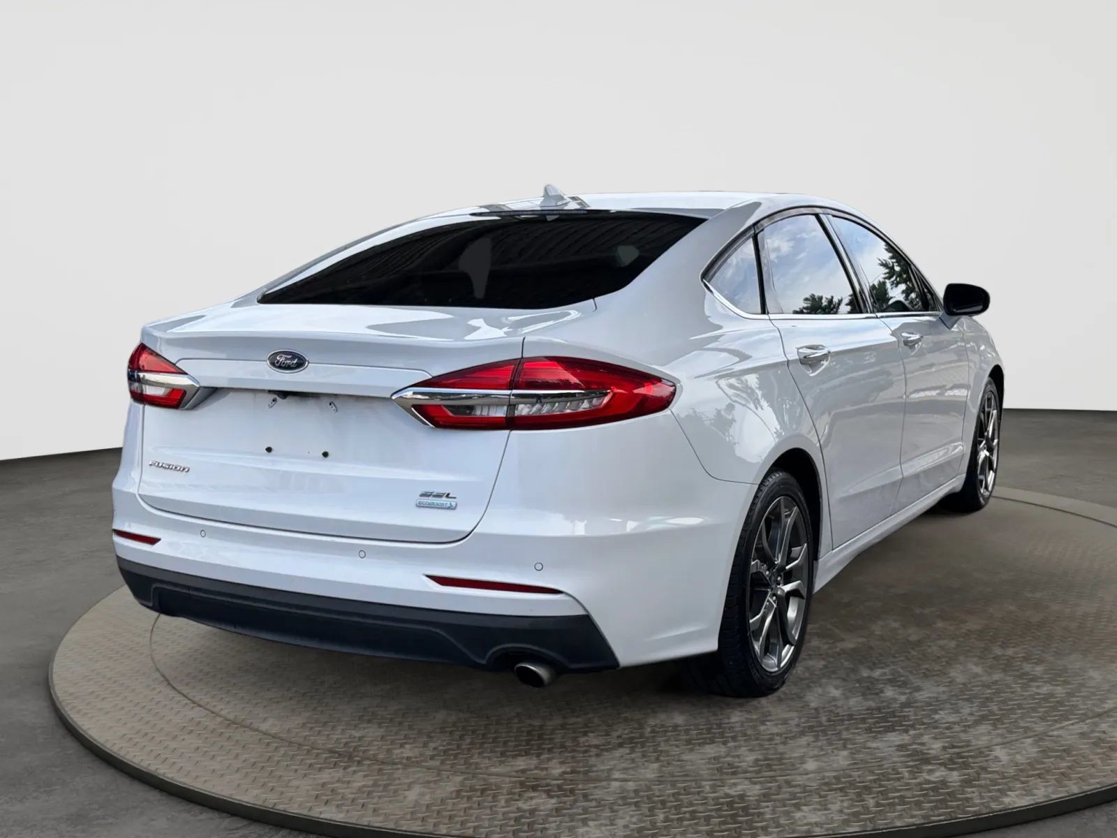 Used 2020 Ford Fusion SEL FWD image 10