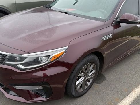 Used 2019 Kia Optima LX image 2