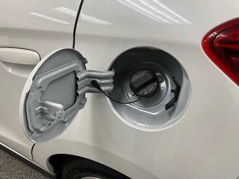 Used 2018 Mitsubishi Mirage SE image 28