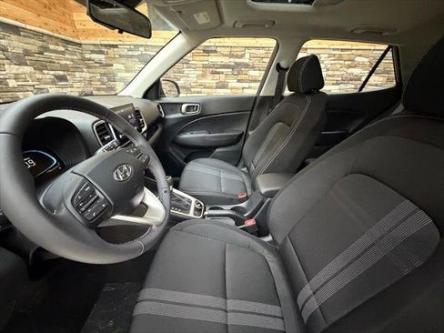New 2026 Hyundai Venue SEL FWD image 11