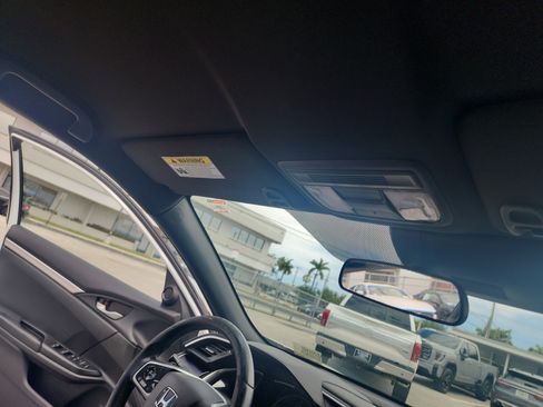 Used 2019 Honda Civic Sport image 29