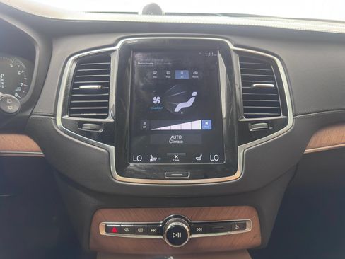 Used 2016 Volvo XC90 T6 Inscription w/ Vision Package AWD/4WD image 18