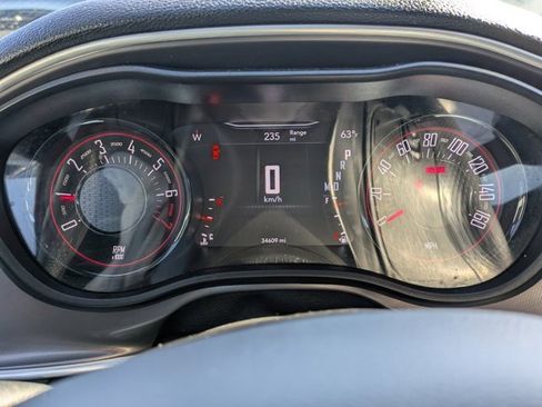 Used 2022 Dodge Challenger SXT w/ Blacktop Package image 17