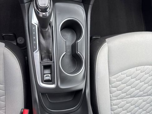 Used 2018 Chevrolet Equinox LS image 20