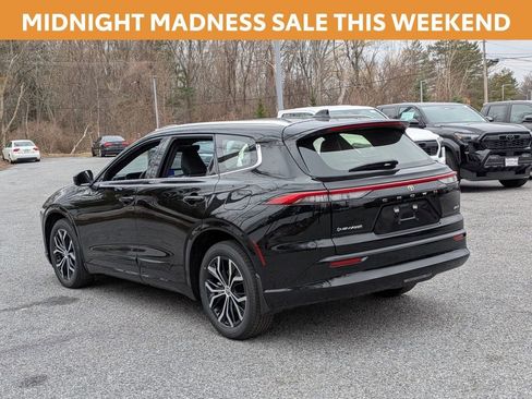 New 2026 Toyota Crown Signia XLE image 5