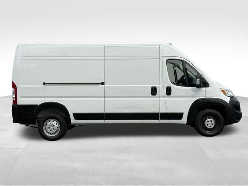 Used 2023 RAM ProMaster 2500 image 7