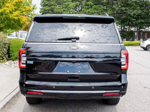 Certified 2022 Ford Expedition Max Limited AWD/4WD image 4