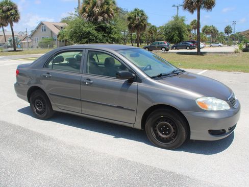 Used 2005 Toyota Corolla CE FWD image 20