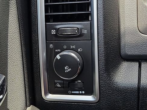 Used 2015 RAM 2500 Lone Star AWD/4WD image 24
