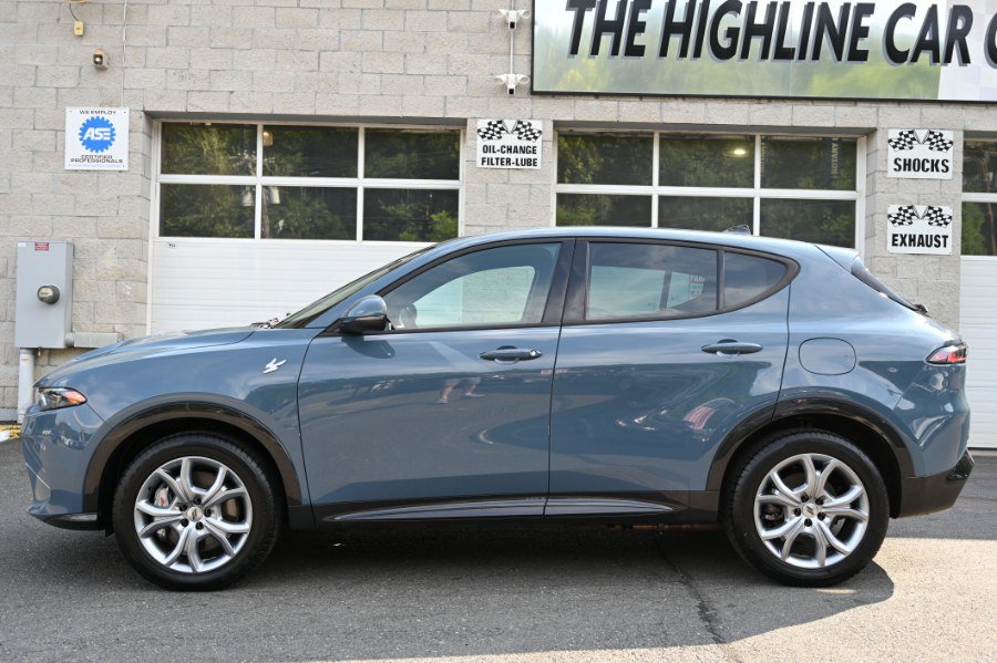 Used 2024 Dodge Hornet R/T AWD/4WD image 2