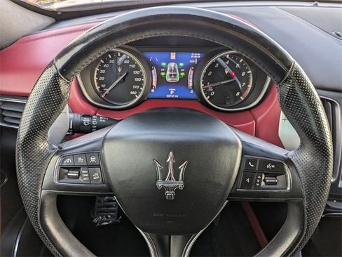 Used 2019 Maserati Levante GranSport image 32