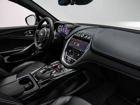 Used 2023 Aston Martin DBX 707 image 37