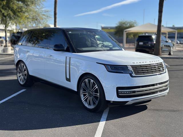 Used 2025 Land Rover Range Rover Long Wheelbase SE AWD/4WD image 12