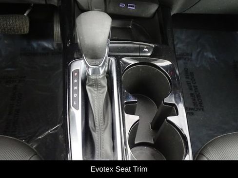 Used 2024 Chevrolet Trax ACTIV w/ Sunroof Package FWD image 28