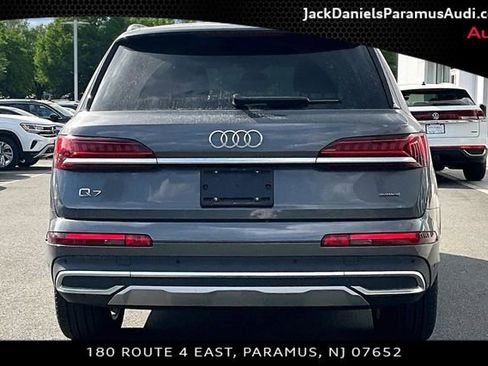 Used 2023 Audi Q7 2.0T Premium w/ Convenience Package AWD/4WD image 4
