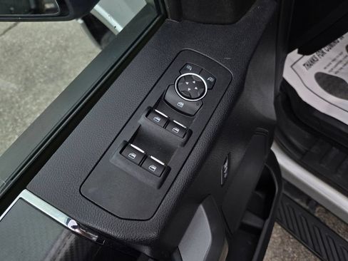 Used 2019 Ford F150 XLT w/ Equipment Group 302A Luxury AWD/4WD image 11