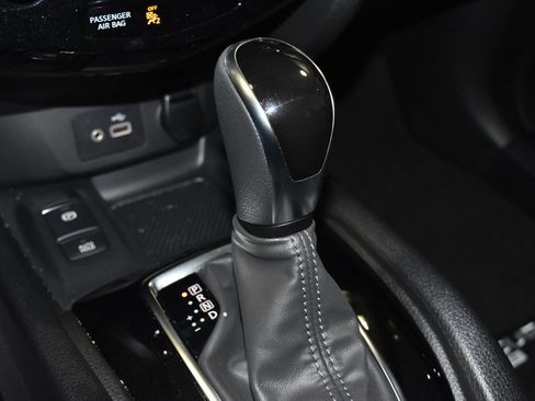 Certified 2022 Nissan Rogue Sport SL w/ Premium Package image 16