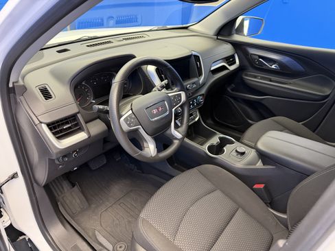 Used 2023 GMC Terrain SLE w/ LPO, Floor Liner Package FWD image 11