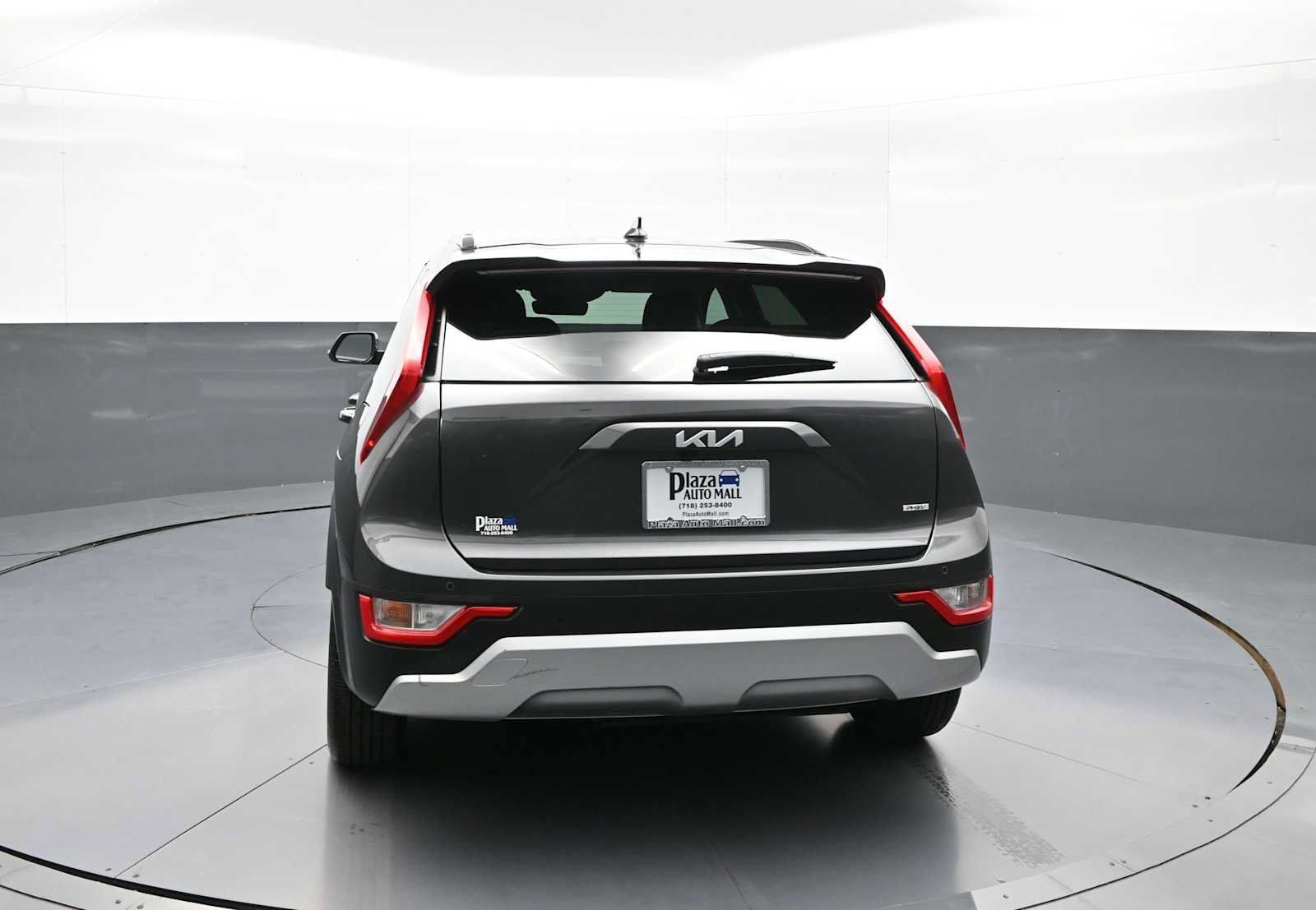 Certified 2025 Kia Niro EX w/ EX Cold Weather Package FWD image 7