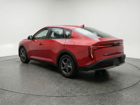 Used 2025 Kia K4 LXS image 6