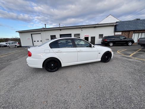 Used 2011 BMW 335i Sedan image 8