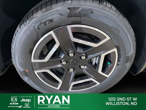 New 2026 Jeep Cherokee Laredo AWD/4WD image 23