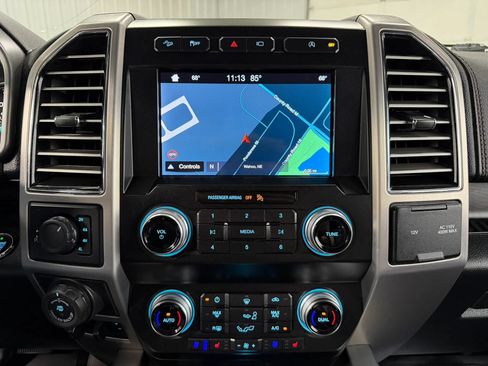 Used 2019 Ford F150 Platinum w/ Equipment Group 701A Luxury AWD/4WD image 22