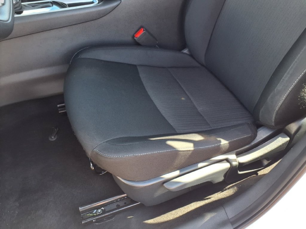 Used 2025 Nissan Sentra SV FWD image 25