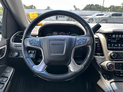 Used 2019 GMC Yukon Denali w/ Denali Ultimate Package RWD image 19