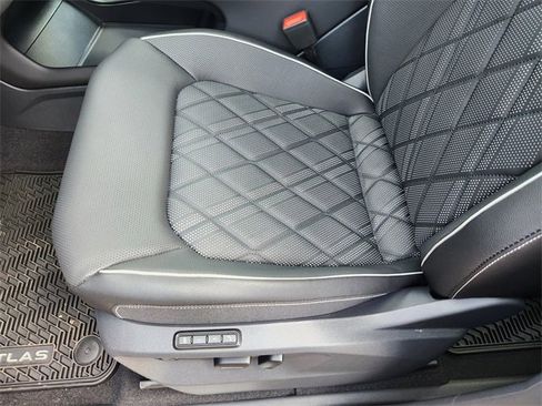 New 2025 Volkswagen Atlas SEL Premium R-Line image 23