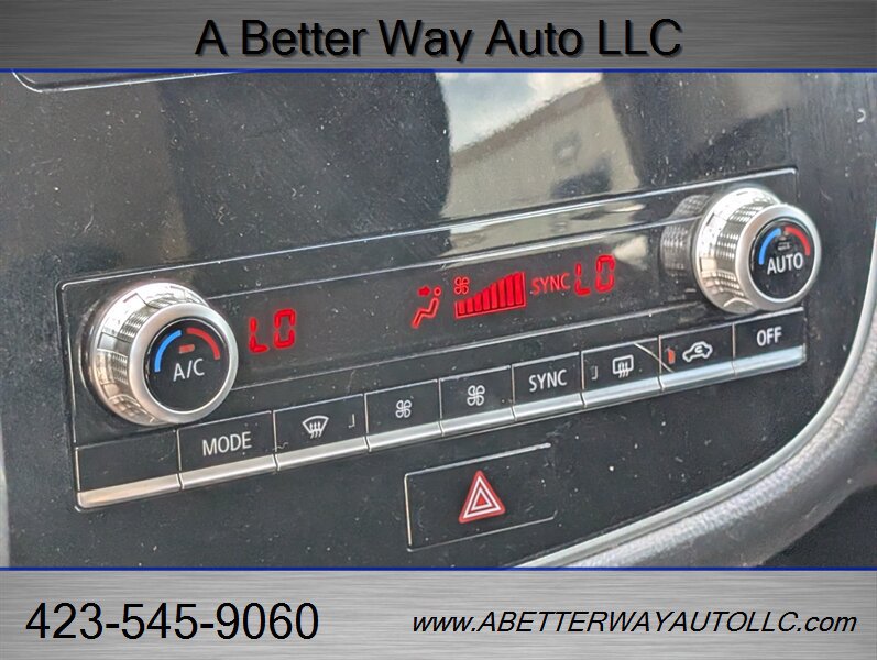 Used 2020 Mitsubishi Outlander ES FWD image 14