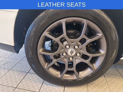 Used 2018 Dodge Challenger GT w/ Driver Convenience Group image 8