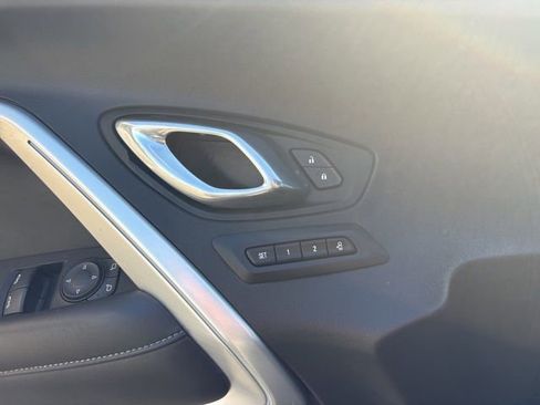 Used 2019 Chevrolet Camaro LT image 11