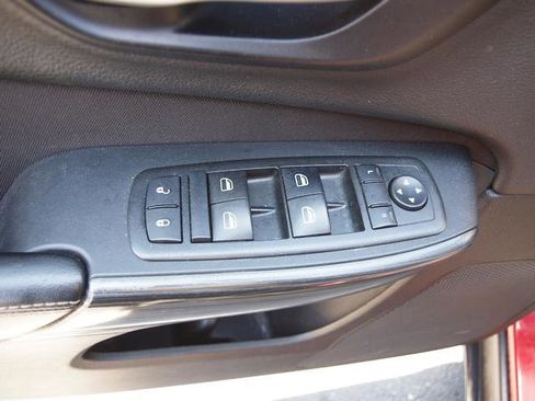 Used 2015 Jeep Cherokee Latitude FWD image 8