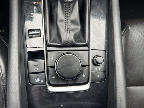Used 2021 MAZDA MAZDA3 s image 30