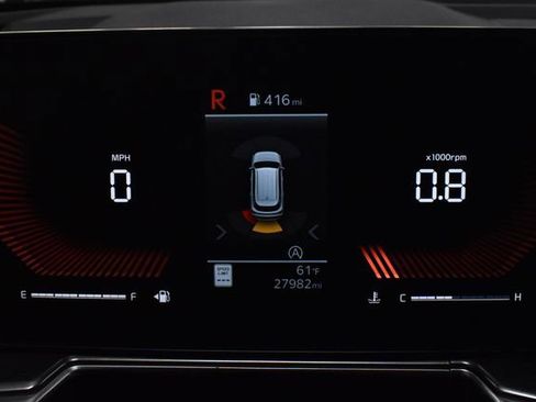 Used 2024 Kia Sorento S image 16