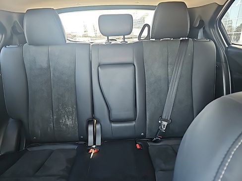 Used 2024 Mitsubishi Eclipse Cross SE image 10