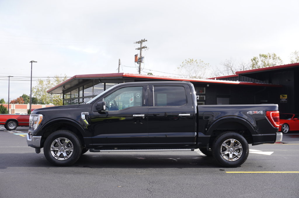 Used 2023 Ford F150 XLT w/ Equipment Group 302A High AWD/4WD image 4