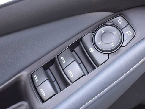 Certified 2018 Buick Enclave Essence w/ Trailering Package FWD image 23