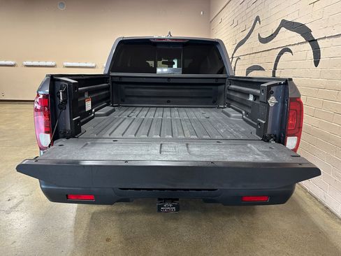 Used 2019 Honda Ridgeline RTL-T image 10