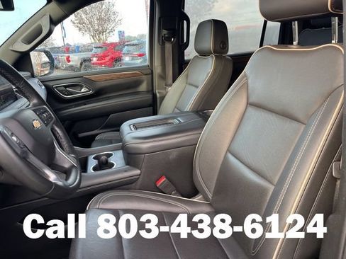 Used 2024 Chevrolet Suburban Premier RWD image 9