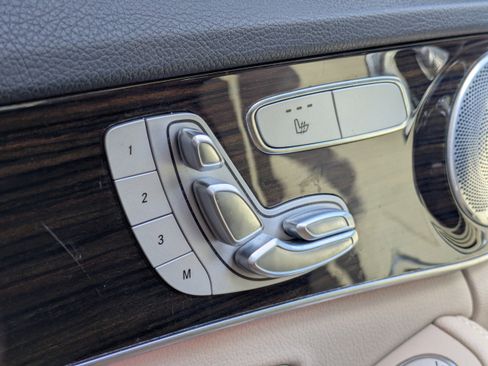 Used 2021 Mercedes-Benz C 300 Sedan image 23