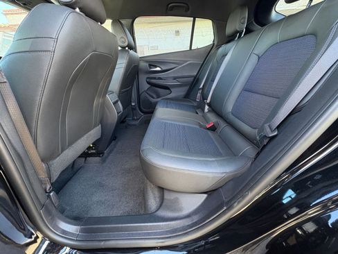 Used 2025 Buick Envista Preferred image 24