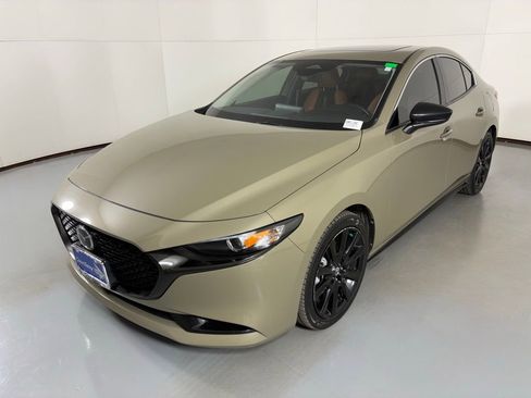 Used 2024 MAZDA MAZDA3 s image 4