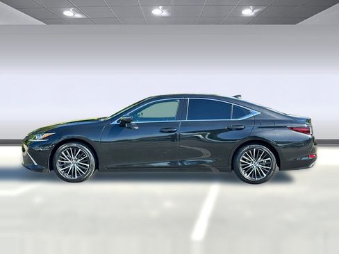 Used 2024 Lexus ES 350 image 2