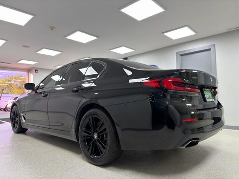 Used 2021 BMW 530i xDrive w/ Convenience Package AWD/4WD image 5