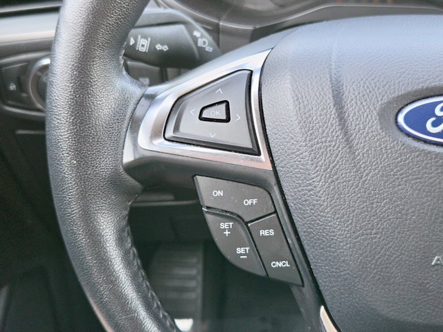 Used 2024 Ford Edge SEL AWD/4WD image 17