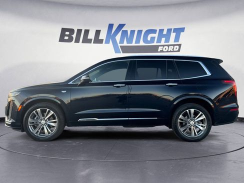 Used 2022 Cadillac XT6 Premium Luxury image 2
