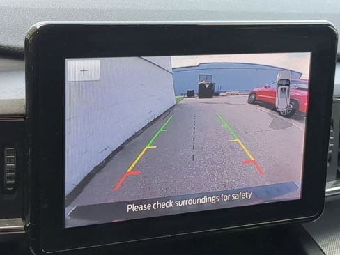 Used 2020 Ford Explorer XLT w/ Equipment Group 202A image 28